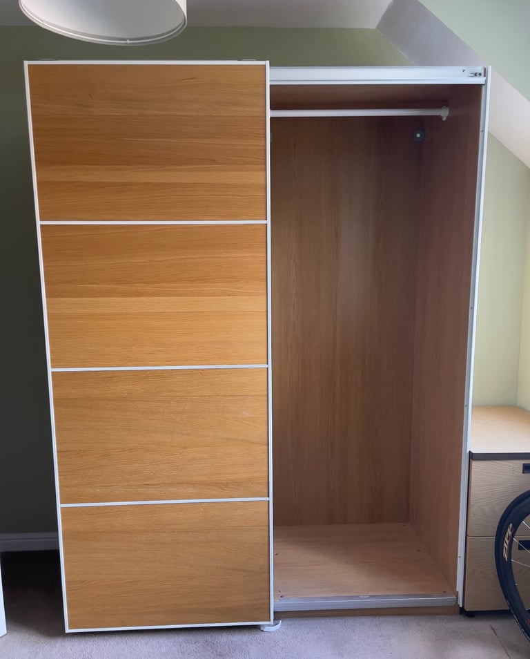 FREE DELIVERY 🥰🚚🥰IKEA PAX BROWN SLIDING MIRROR WARDROBE GREAT CONDITION 