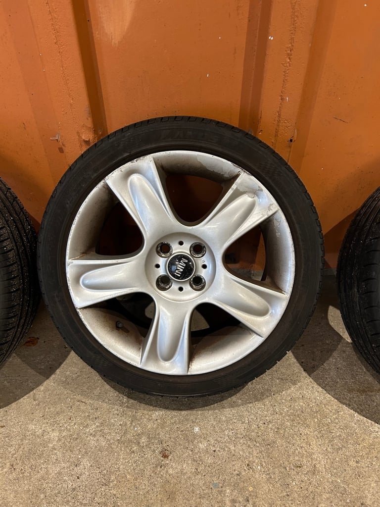 Mini Cooper Alloys (Bullet style)