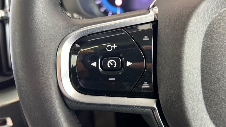 2023 Volvo XC60 2.0 T6 [350] RC PHEV Plus Dark 5dr AWD Geartronic ESTATE PETROL/ELECTRIC Automatic