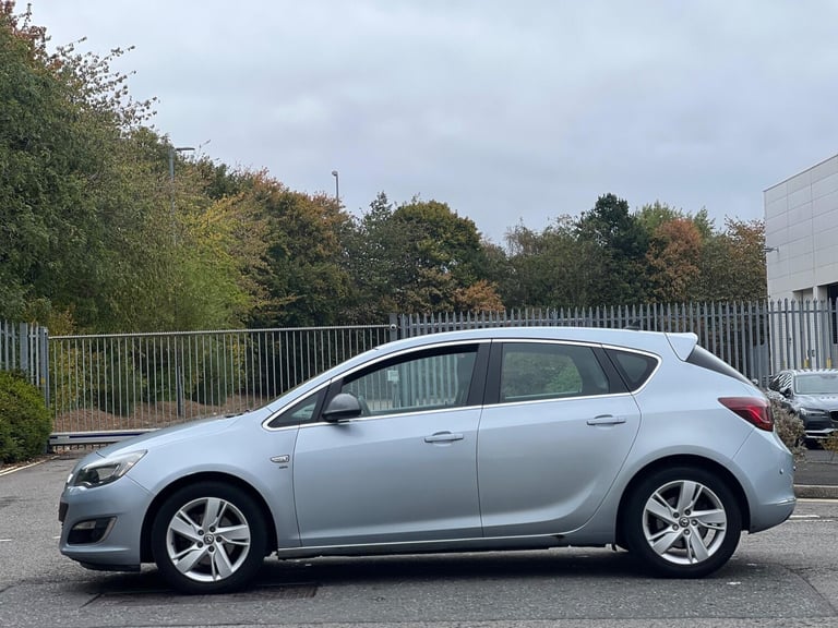 2014 Vauxhall Astra 1.7 CDTi ecoFLEX SRi Euro 5 5dr HATCHBACK Diesel Manual