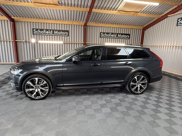 2018 Volvo V90 2.0 D4 Pro Estate 5dr Diesel Auto AWD Euro 6 (s/s) (190 ps) Estate Diesel Automatic