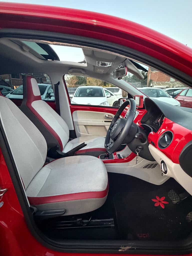 2014 Volkswagen up! High Up Sunroof 5dr  Automatic