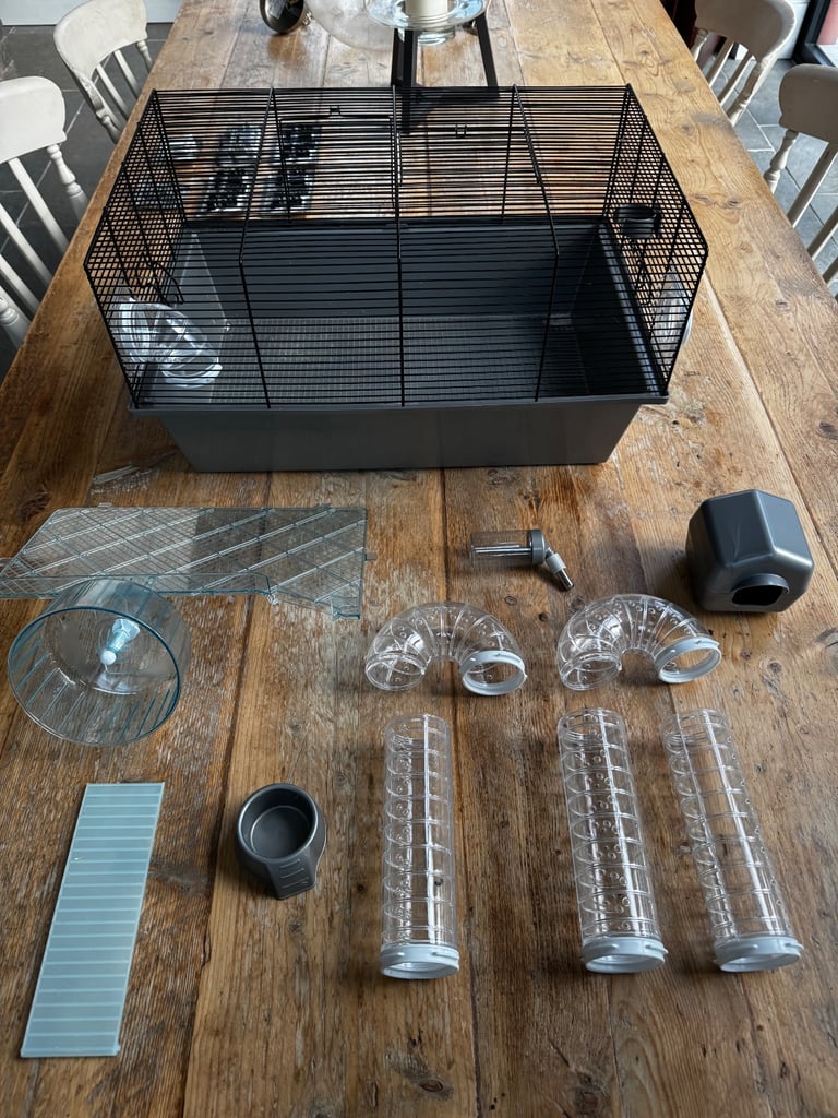 Hamster cage plus accessories 