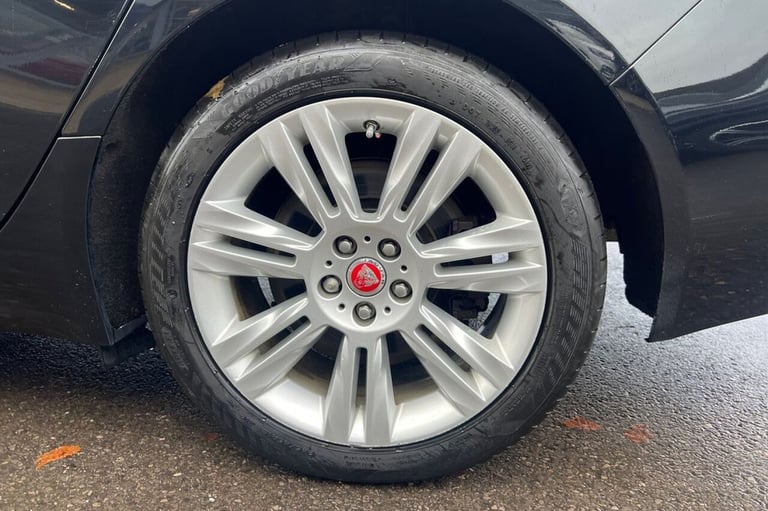 2019 19 JAGUAR XF 2.0I PORTFOLIO GPF SPORTBRAKE 5DR PETROL AUTO EURO 6 (S/S) (25