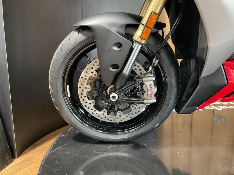 Ducati Streetfighter V2 2025 LOW RATE FINANCE 4.9%APR HP & PCP ORDER NOW!