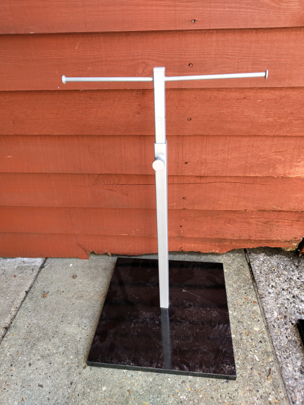 Jewellery shop display stands adjustable height 