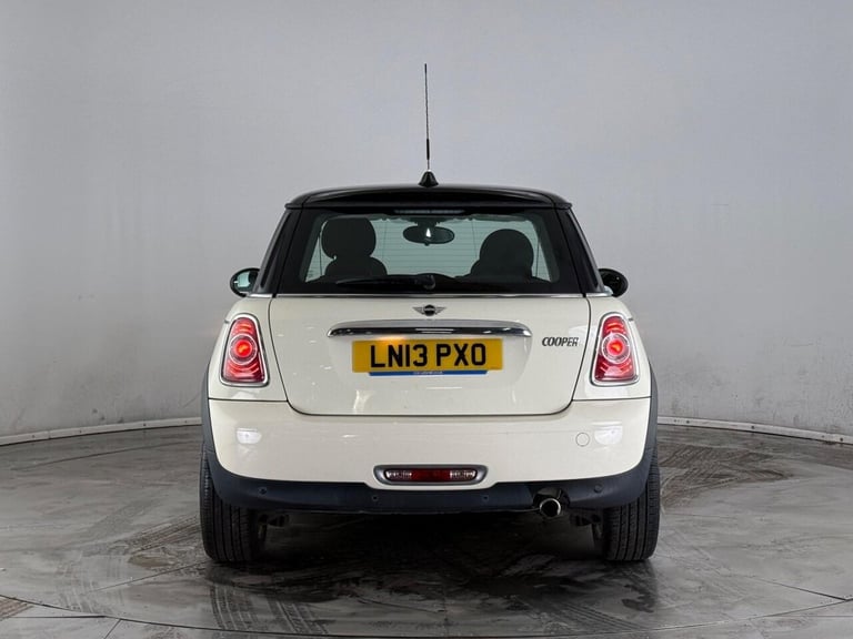 2013 MINI Hatch 1.6 Cooper Auto Euro 5 3dr Hatchback Petrol Automatic