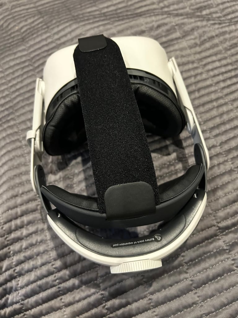 image for Oculus Quest 2 - 64 GB