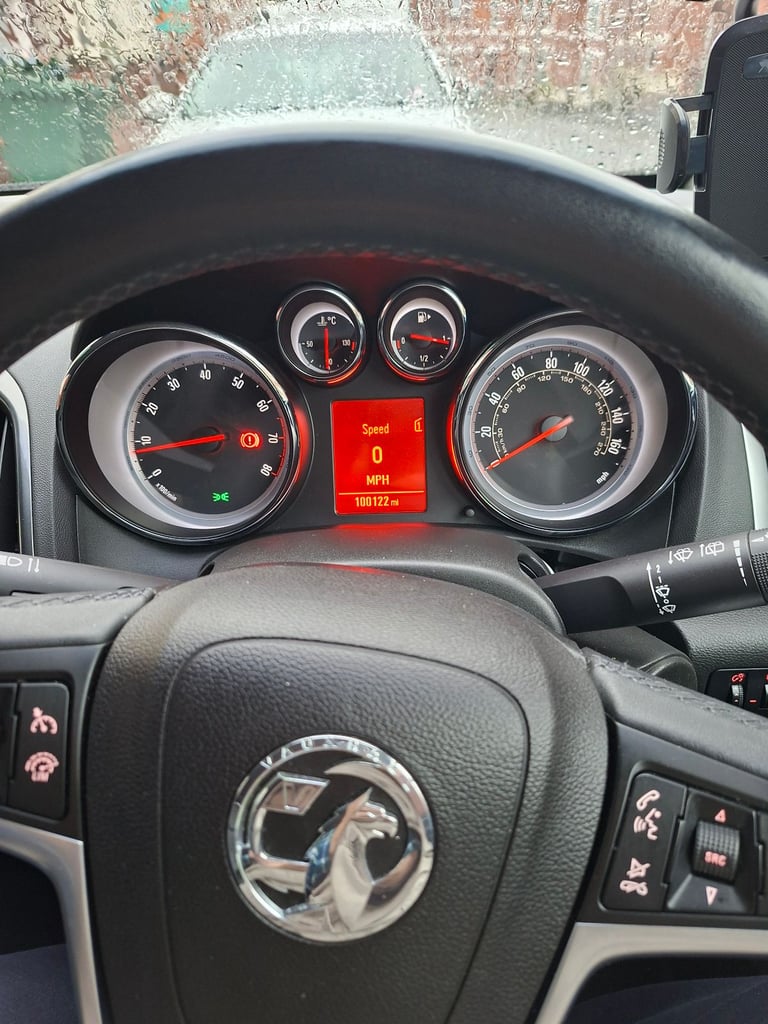 Vauxhall, ASTRA, Hatchback, 2014, Manual, 1598 (cc), 5 doors