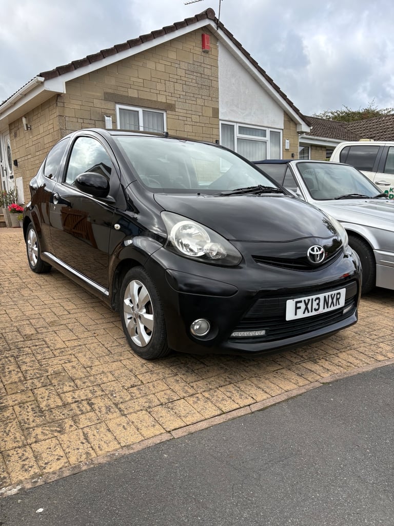 Toyota, AYGO, Hatchback, 2013, Manual, 998 (cc), 3 doors