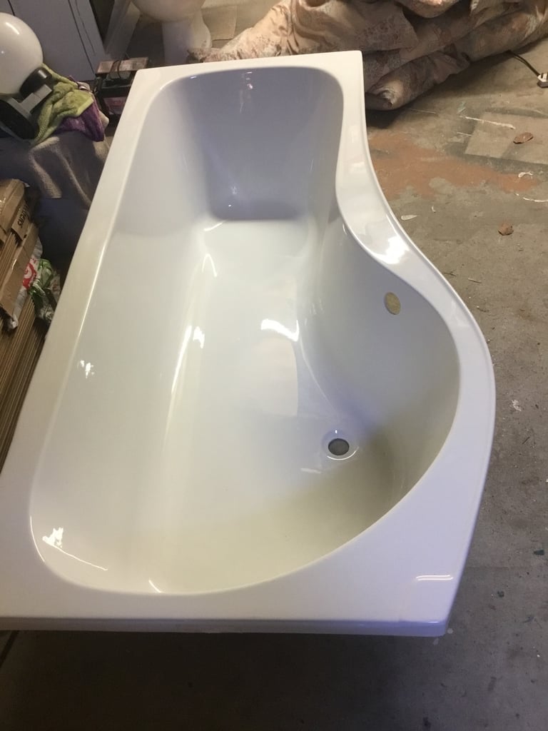image for P shaped bath