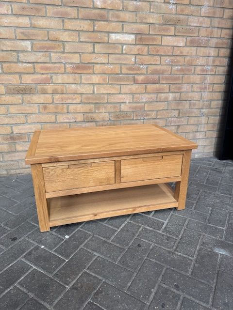 BRAND NEW EX-DISPLAY SOLID OAK FURNITURE - CLOSING DOWN SALE 