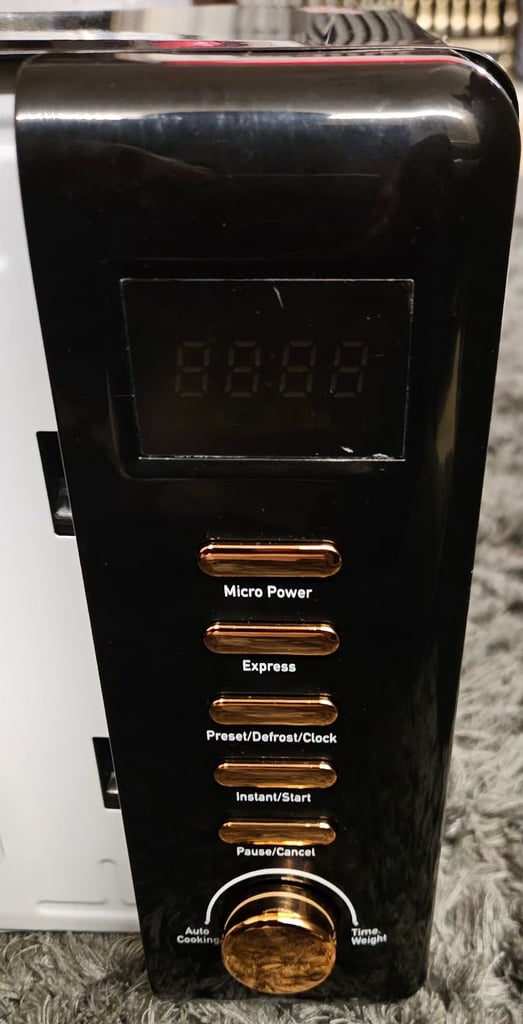 Haden Black & Copper Microwave