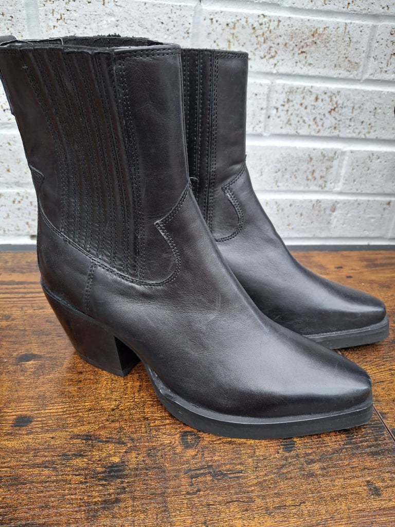 M&S ladies boots