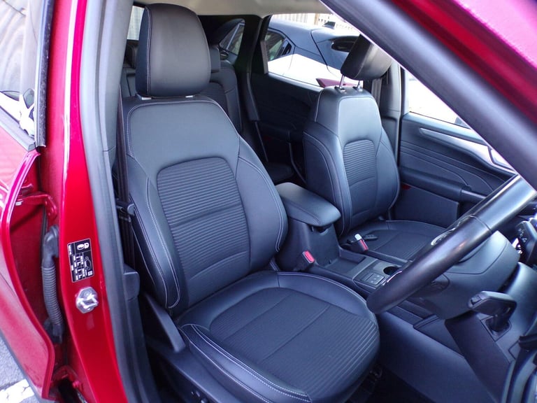 2022 Ford Kuga Kuga Titanium 5 Door 2.0L EcoBlue 190PS AWD 8 Speed Automatic HATCHBACK Diesel Aut...