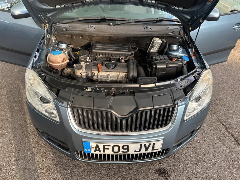 Skoda Fabia 1.6 16V 3 5dr Petrol Manual - Image 23