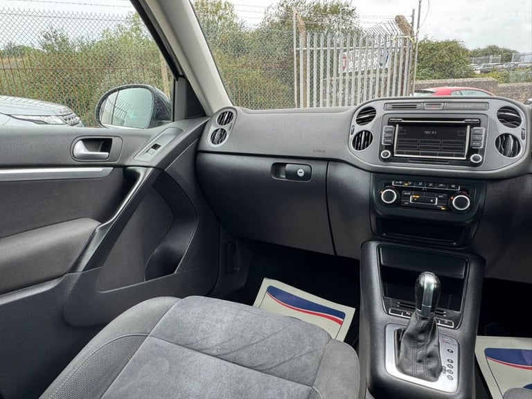 2013 13 VOLKSWAGEN TIGUAN 2.0 TDI BLUEMOTION TECH SE SUV 5DR DIESEL DSG 4WD EURO