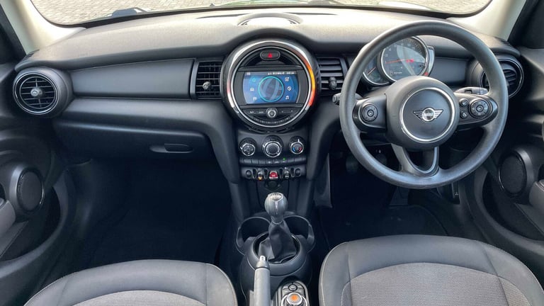 2020 MINI Hatch 1.5 One Classic II 5dr [Comfort/Nav Pack] HATCHBACK PETROL Manual