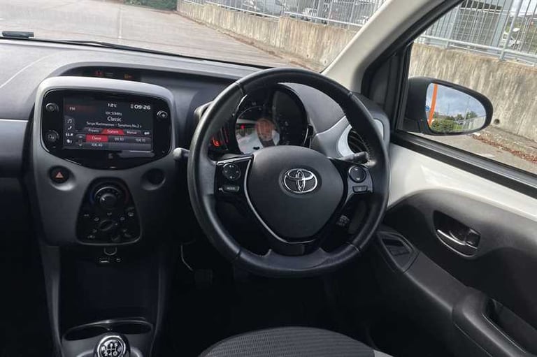 2021 Toyota AYGO 1.0 VVT-i x-play Hatchback 5dr Petrol Manual Euro 6 (Safety Sense) (71 ps) Hatch...