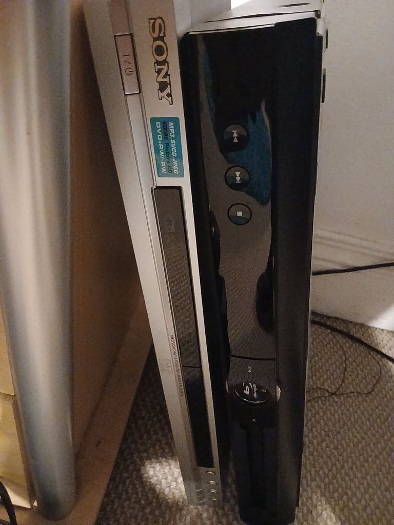 image for One dvd and one blueray player 