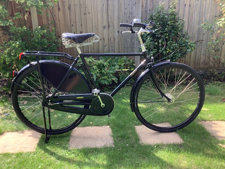 image for A beautiful Men’s 3 speed Pashley Roadster/town bike