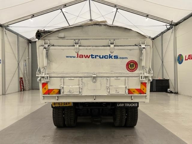 Volvo FM 410 8x4 Day Cab Tipper