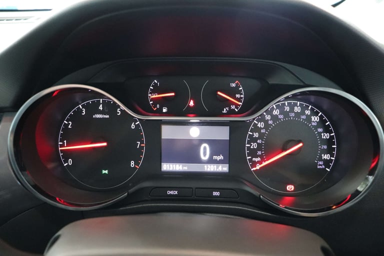 2019 Vauxhall Crossland X 1.2 Crossland X Elite T 5dr SUV Petrol Manual