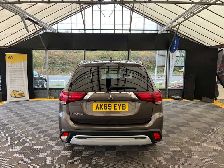 2019 Mitsubishi Outlander 2.0 Design 5dr CVT ESTATE PETROL Automatic