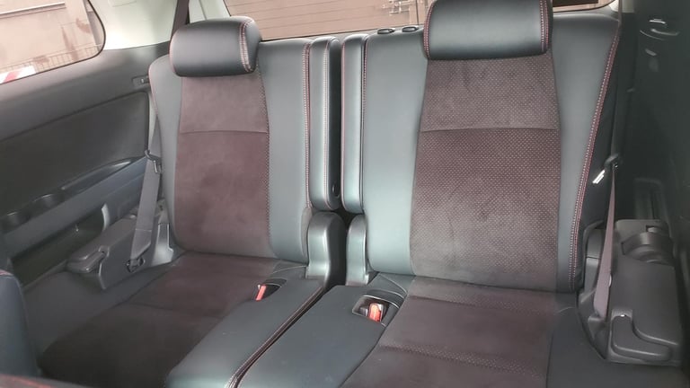 Toyota vellfire gs 2.4 auto white fresh japanese import 7 seater sunroofs 2013