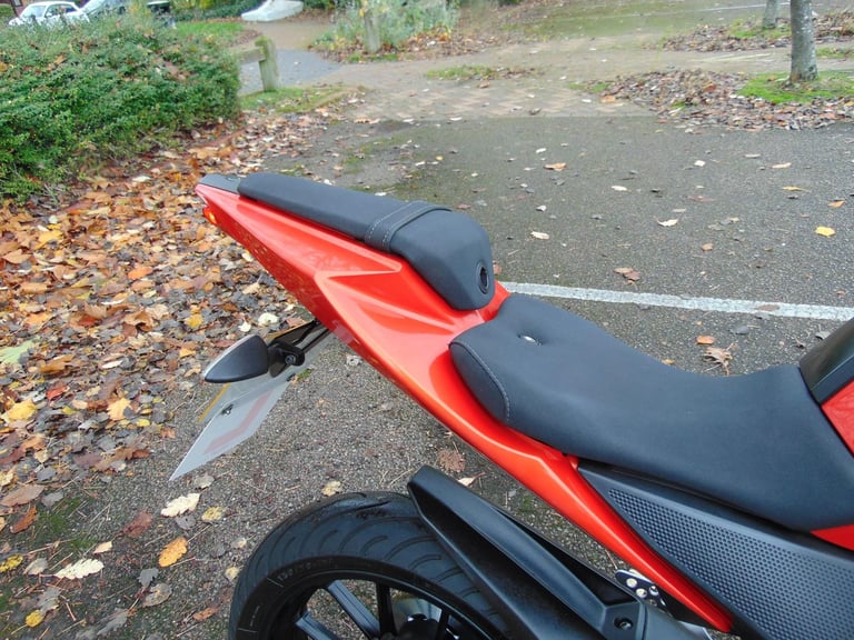 Yamaha YZFR125 ABS 2016 Supersport full power learner 125 Akrapovic Exaust FSH 