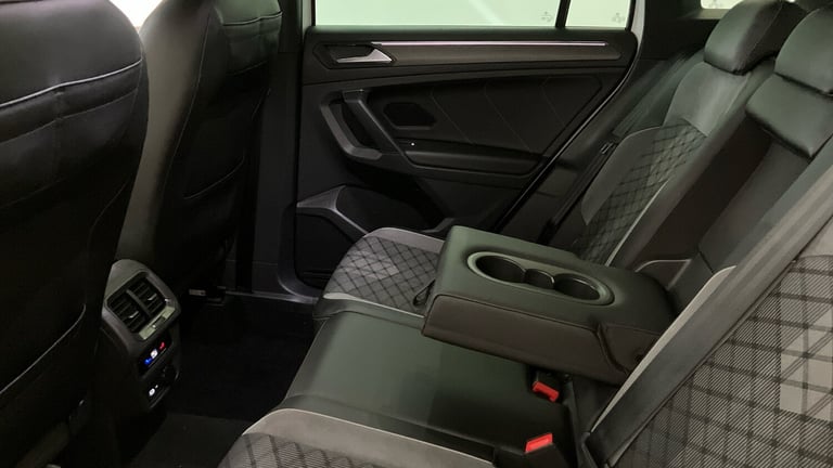 2022 Volkswagen Tiguan 2.0 TDI R-Line 5dr DSG Diesel Estate Estate Diesel Automatic