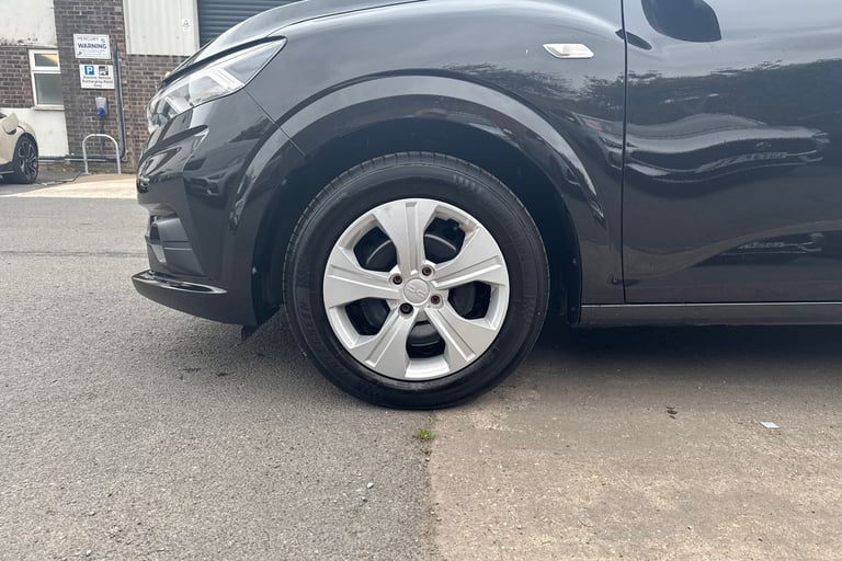 2023 Dacia Sandero 100946 Hatchback Petrol Manual