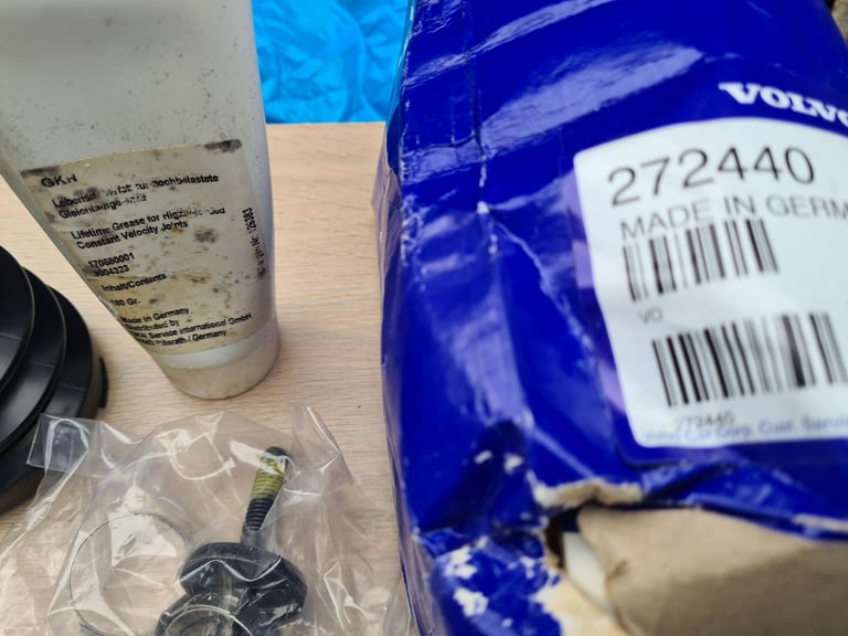 Volvo cv boot kit 