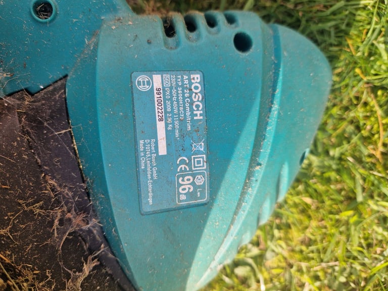Bosch Grass Strimmer/Trimmer (Wired) £20