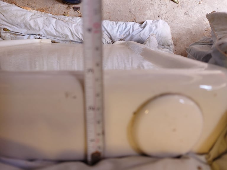 Enamel Belfast sink drainer