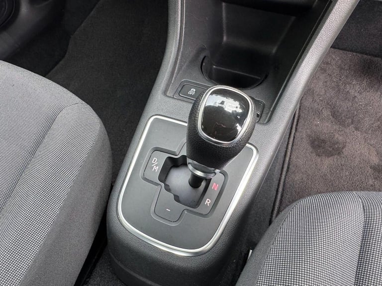  Volkswagen up! 1.0 Move up! Hatchback 5dr Petrol ASG Euro 5 (60 ps) Petrol Automatic