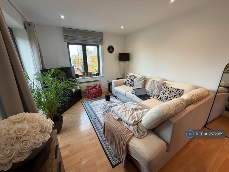 2 bedroom flat in Manor Road, Birmingham, B16 (2 bed) (#2672959)