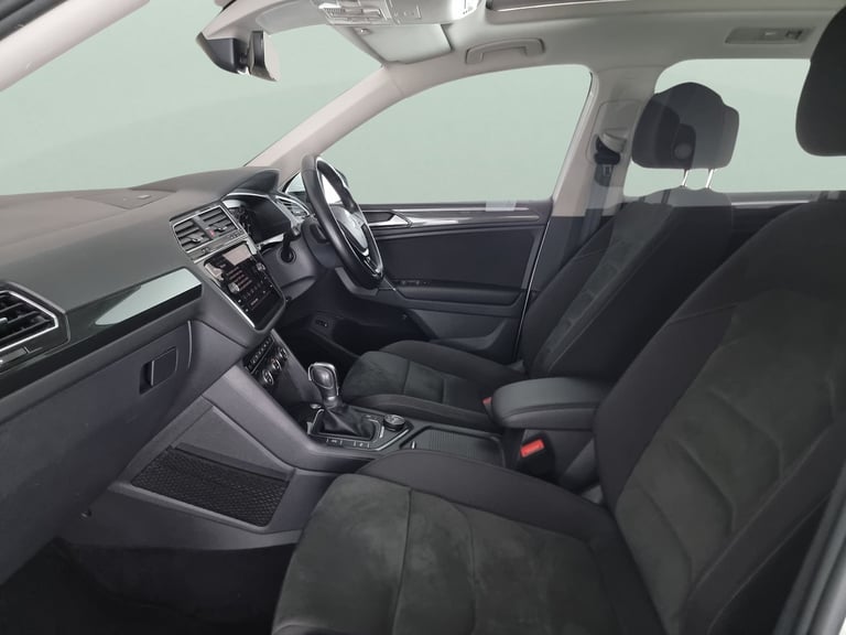 2018 Volkswagen Tiguan Allspace 2.0 TDI SEL SUV 5dr Diesel DSG 4Motion Euro 6 (s/s) (150 ps) - CA...