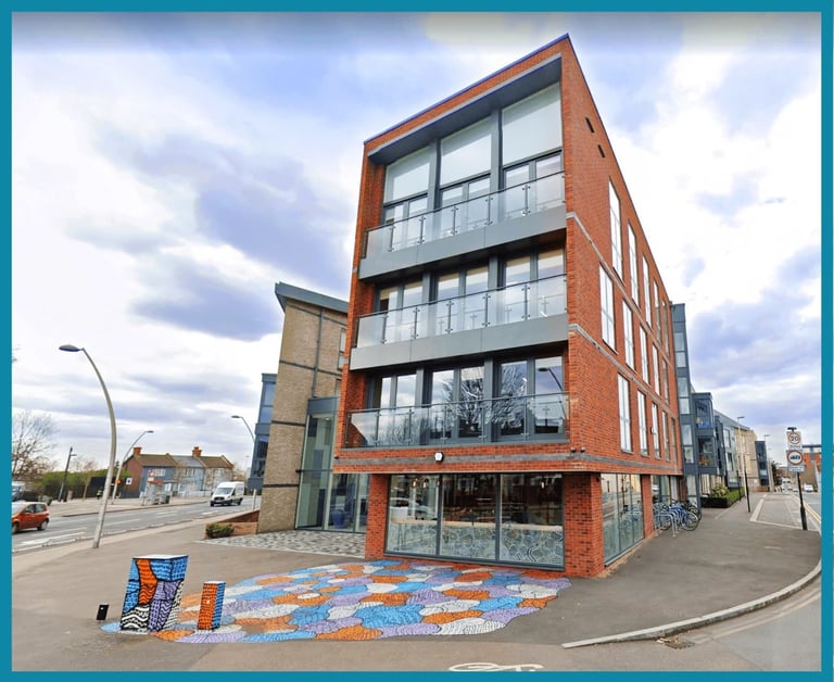 Desk Space | Coworking | Artist Studio | Creative Space | Office | Beauty Room in Leyton E10