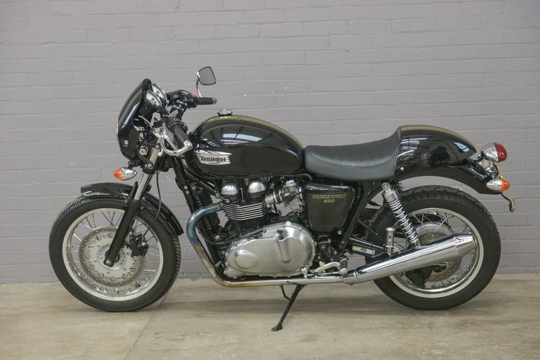 2014 Triumph Thruxton 900 865