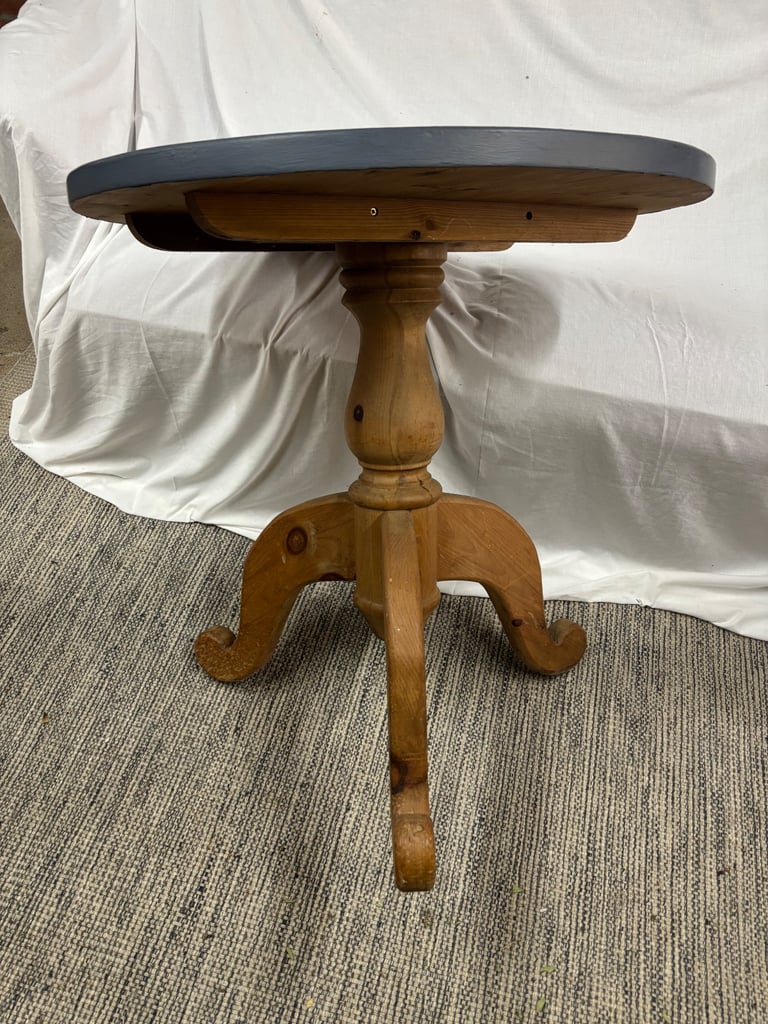 Reclaimed pine table with painted top