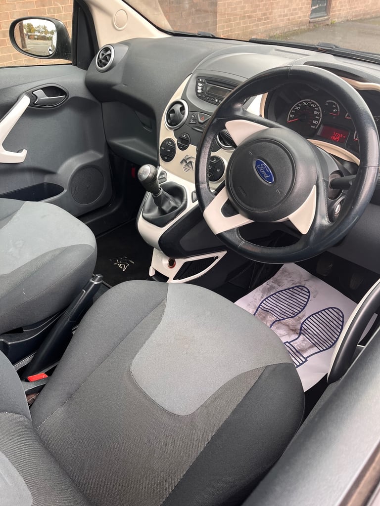 Ford, KA, Hatchback, 2010, Manual, 1242 (cc), 3 doors