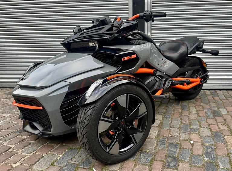 Can-Am Spyder F3-S Special Series — Grey & Orange