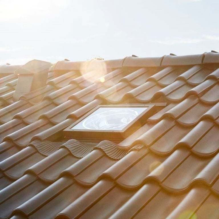 VELUX TWR 0K14 2010 - 14; Rigid Sun Tunnel for Tiles.