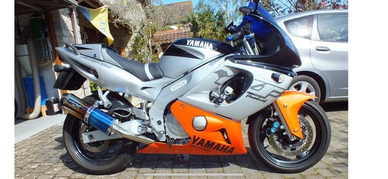 Yamaha, YZF, 1999, 599 (cc)