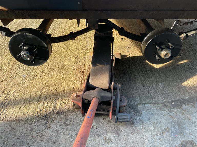 Steel trailer with brakes