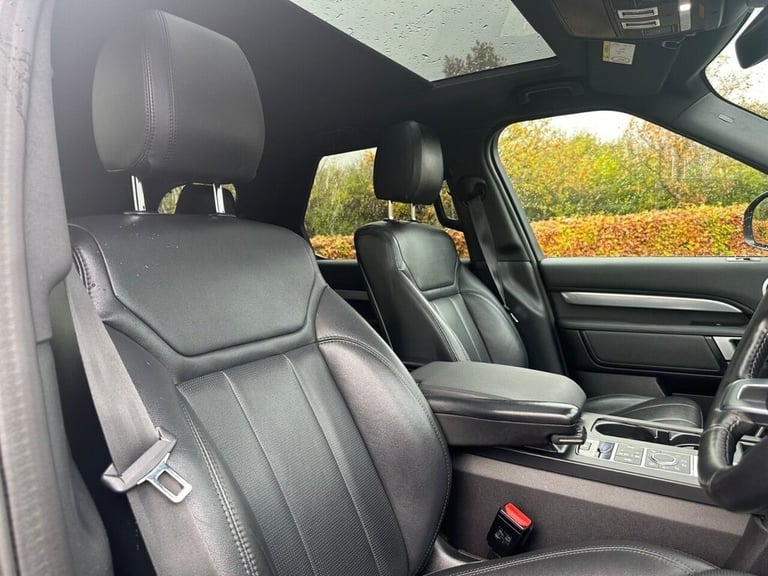 2020 Land Rover Discovery 3.0 SD V6 Landmark Edition SUV 5dr Diesel Auto 4WD Euro 6 (s/s) (306 ps...