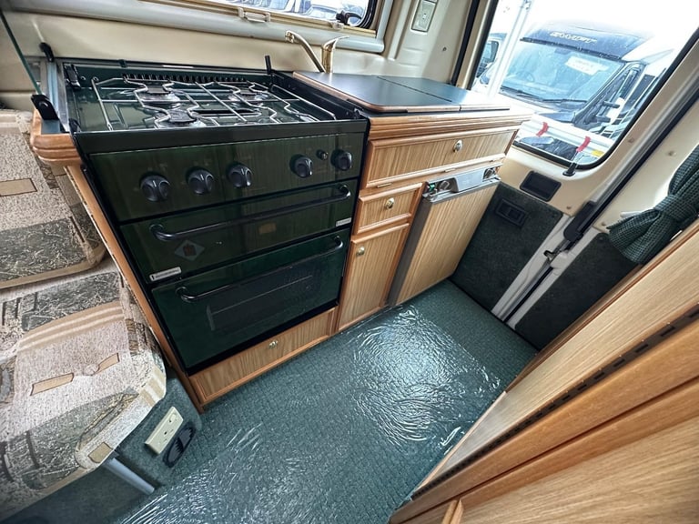 Auto-Sleepers Symbol 2 berth compact DIESEL MANUAL 2004/04