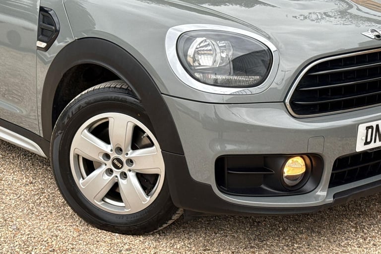2017 MINI Countryman 1.5 Cooper SUV 5dr Petrol Manual Euro 6 (s/s) (136 ps) HATCHBACK Petrol Manual