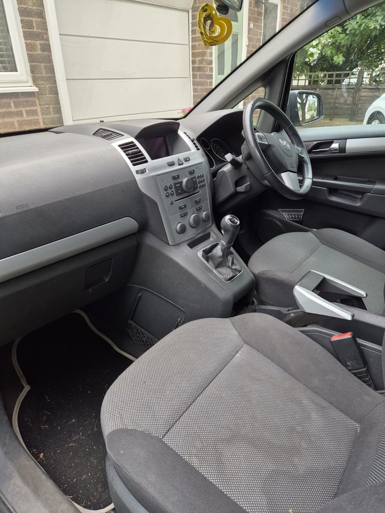 Vauxhall, ZAFIRA, MPV, 2009, Manual, 1910 (cc), 5 doors